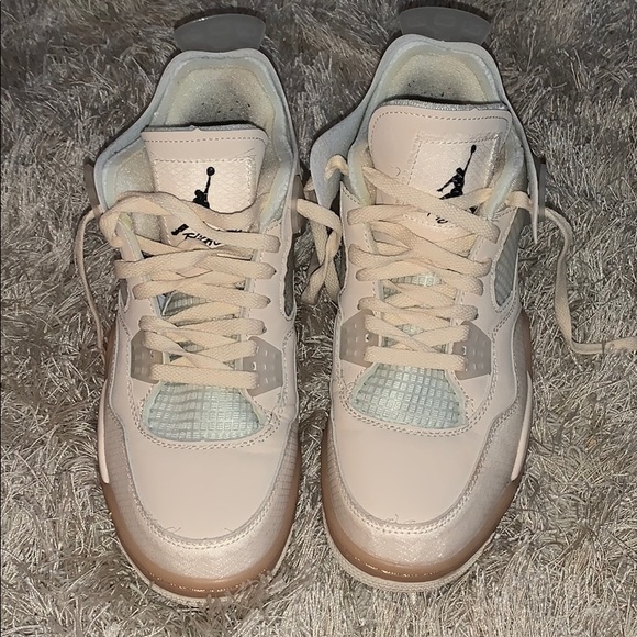 Retro off white Jordan’s - Picture 2 of 4